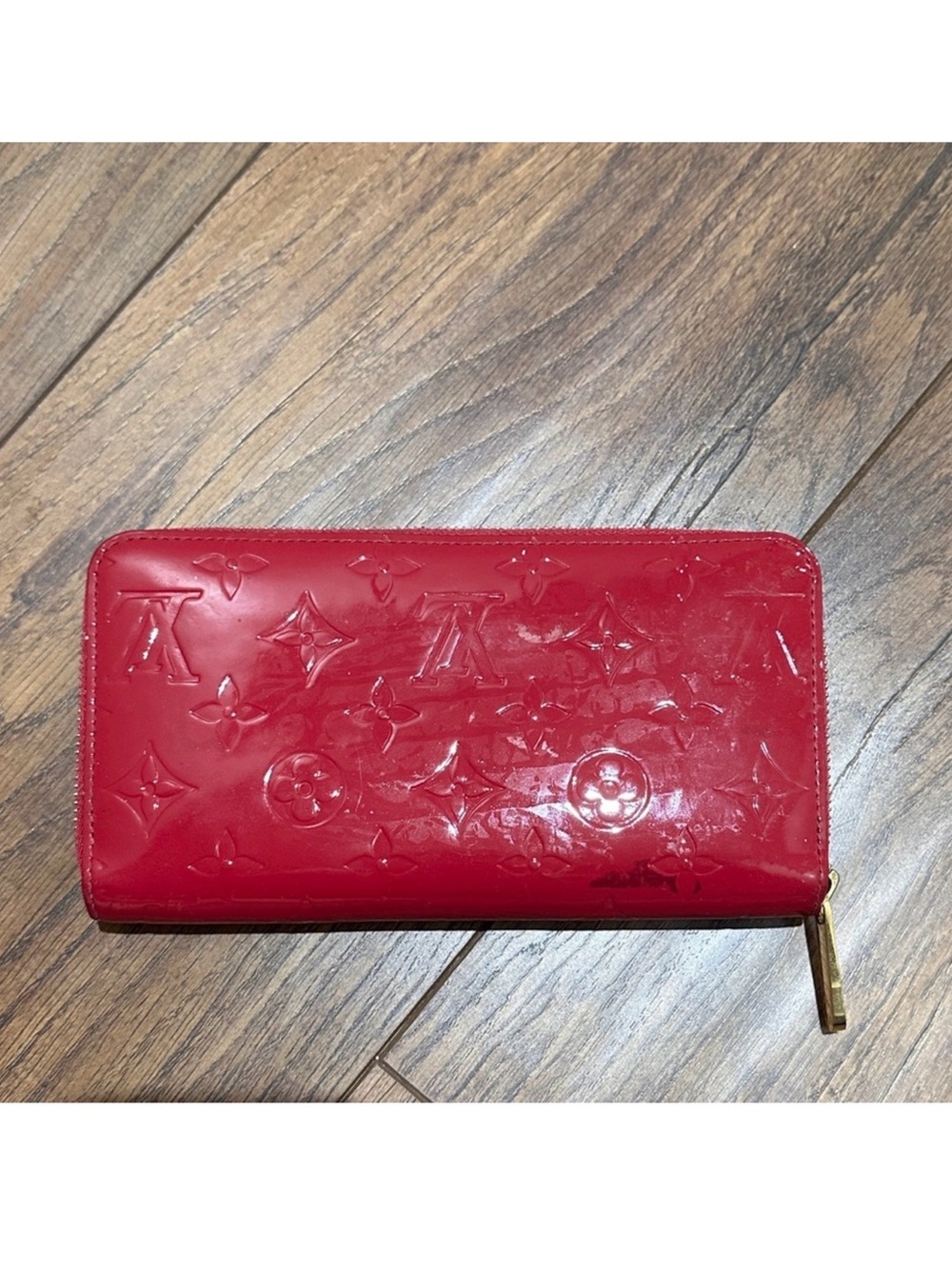 AUTHENTIC Louis Vuitton Monogram Vernis Zippy Wallet. Deep pink.